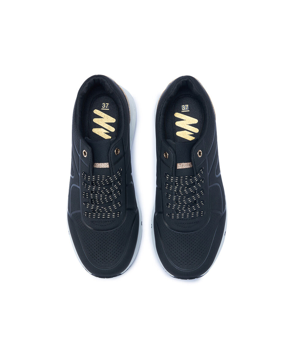 Zapatilla mujer detalles dorados