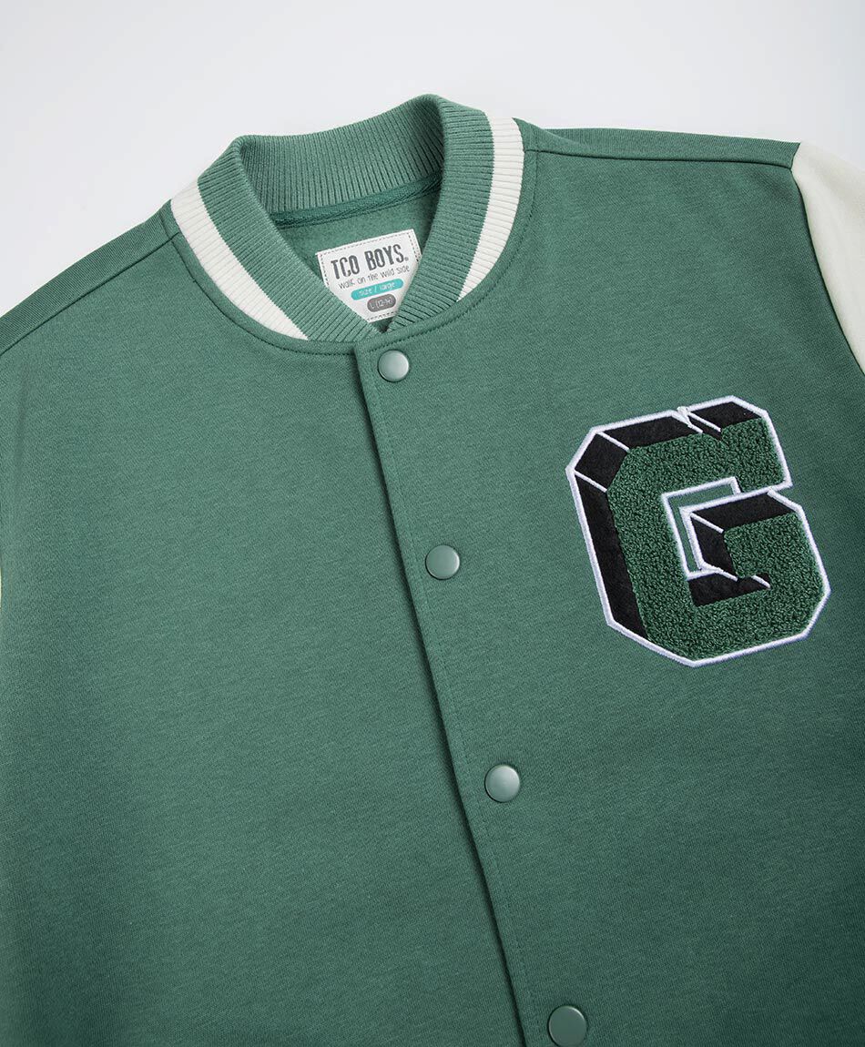 Chaqueta ni&ntilde;o estilo universitario