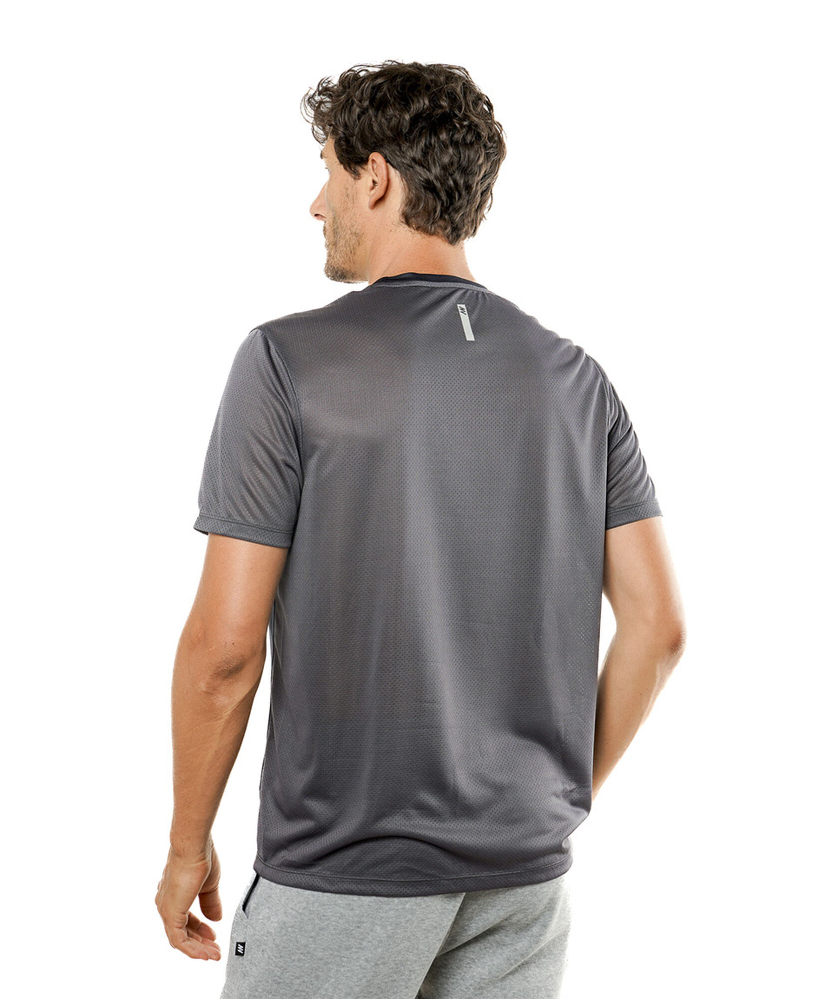 Polera deportiva hombre gris Polera deportiva hombre gris