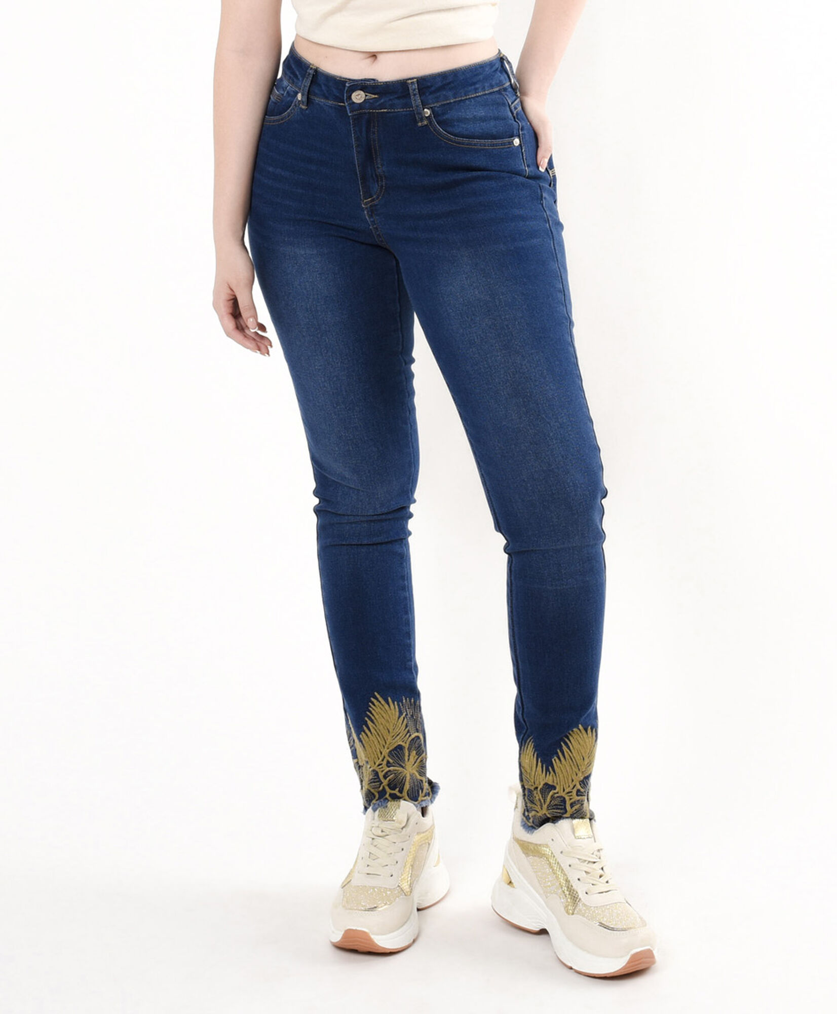 Jeans mujer basta bordada skinny fit Jeans mujer basta bordada skinny fit