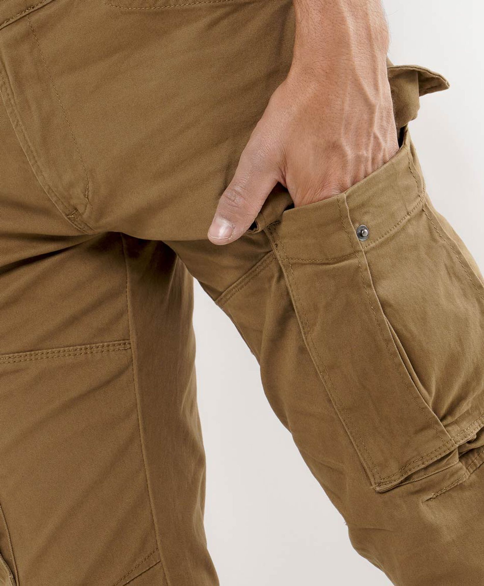 Pantalón hombre cargo colores Pantalón hombre cargo colores