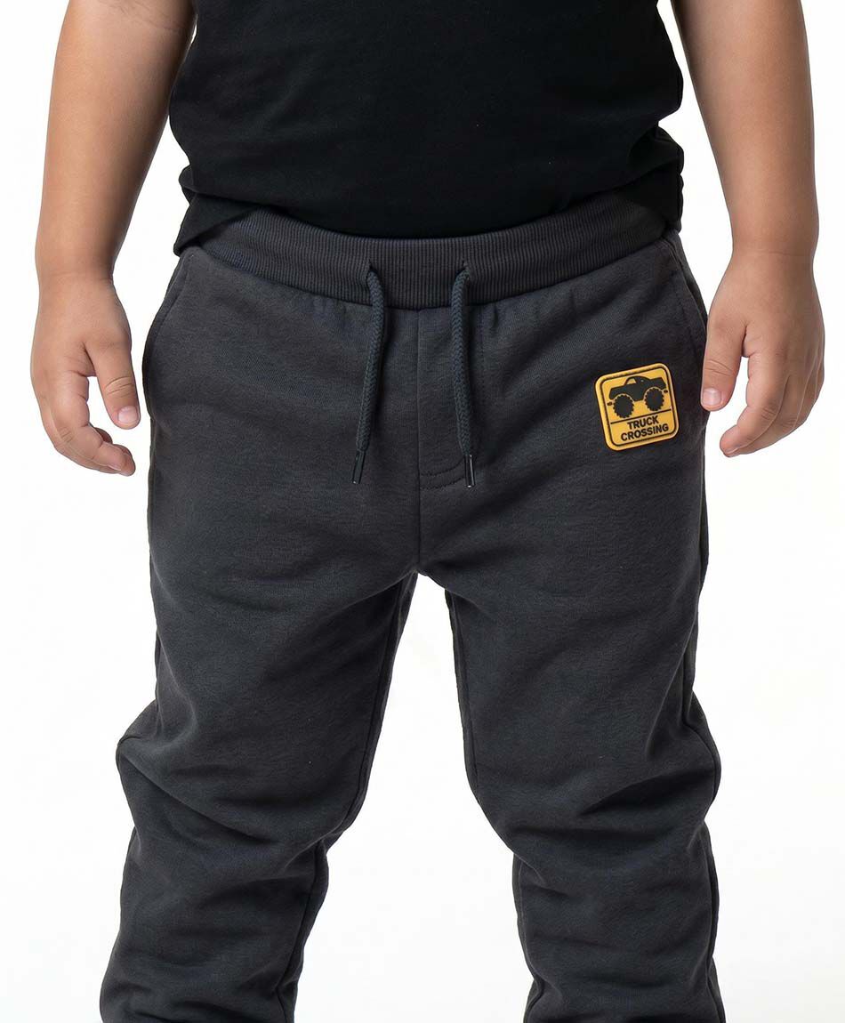 Pantal&oacute;n buzo beb&eacute; b&aacute;sico parche auto