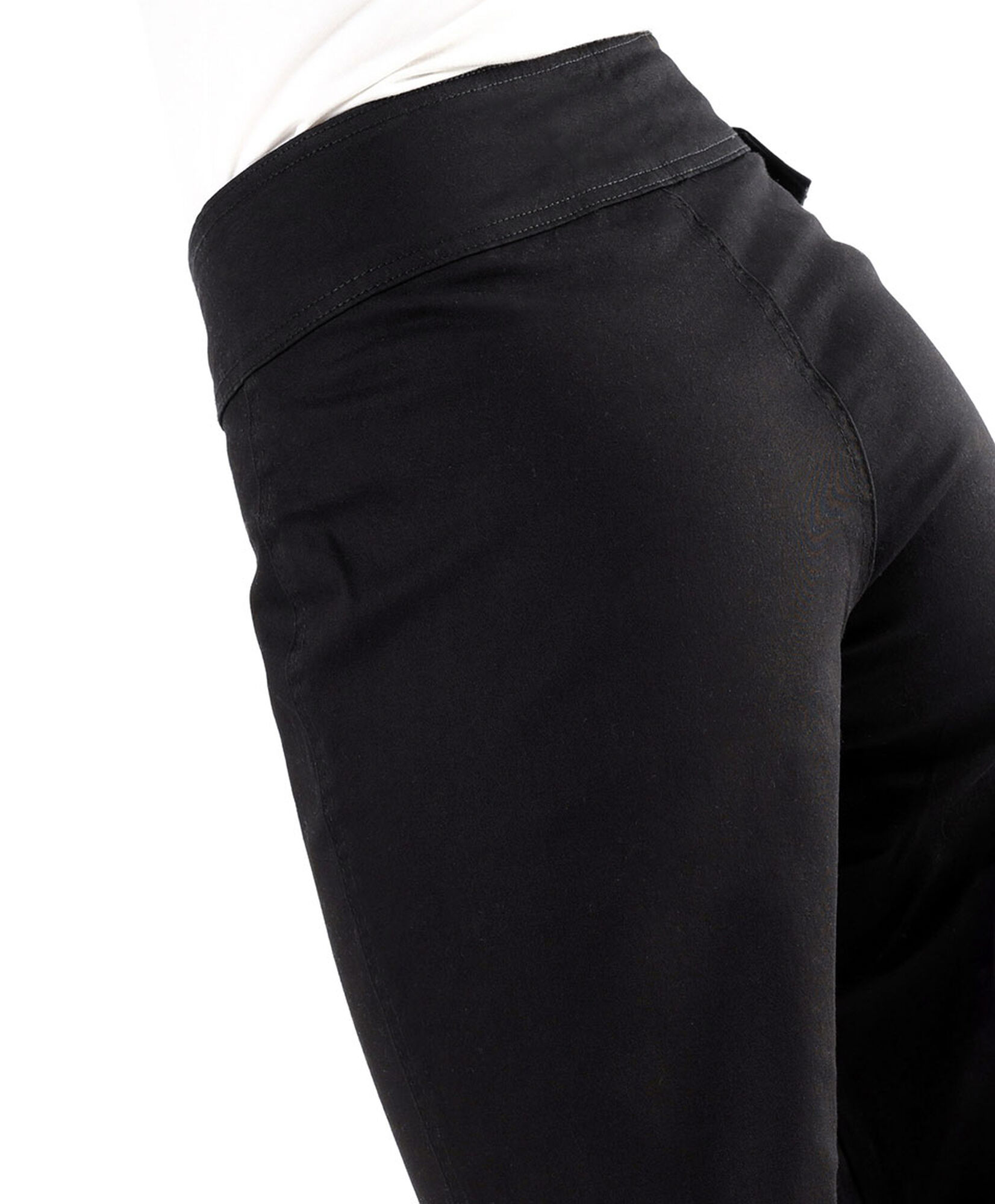 Jeans mujer cinturón negro flare Jeans mujer cinturón negro flare