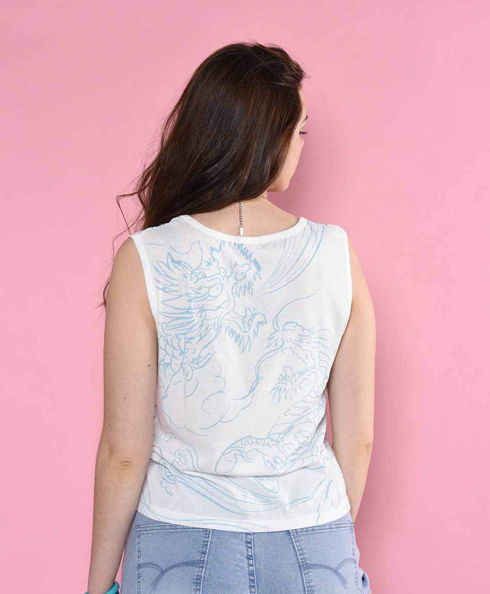 Polera sin mangas cuello redondo Polera sin mangas cuello redondo