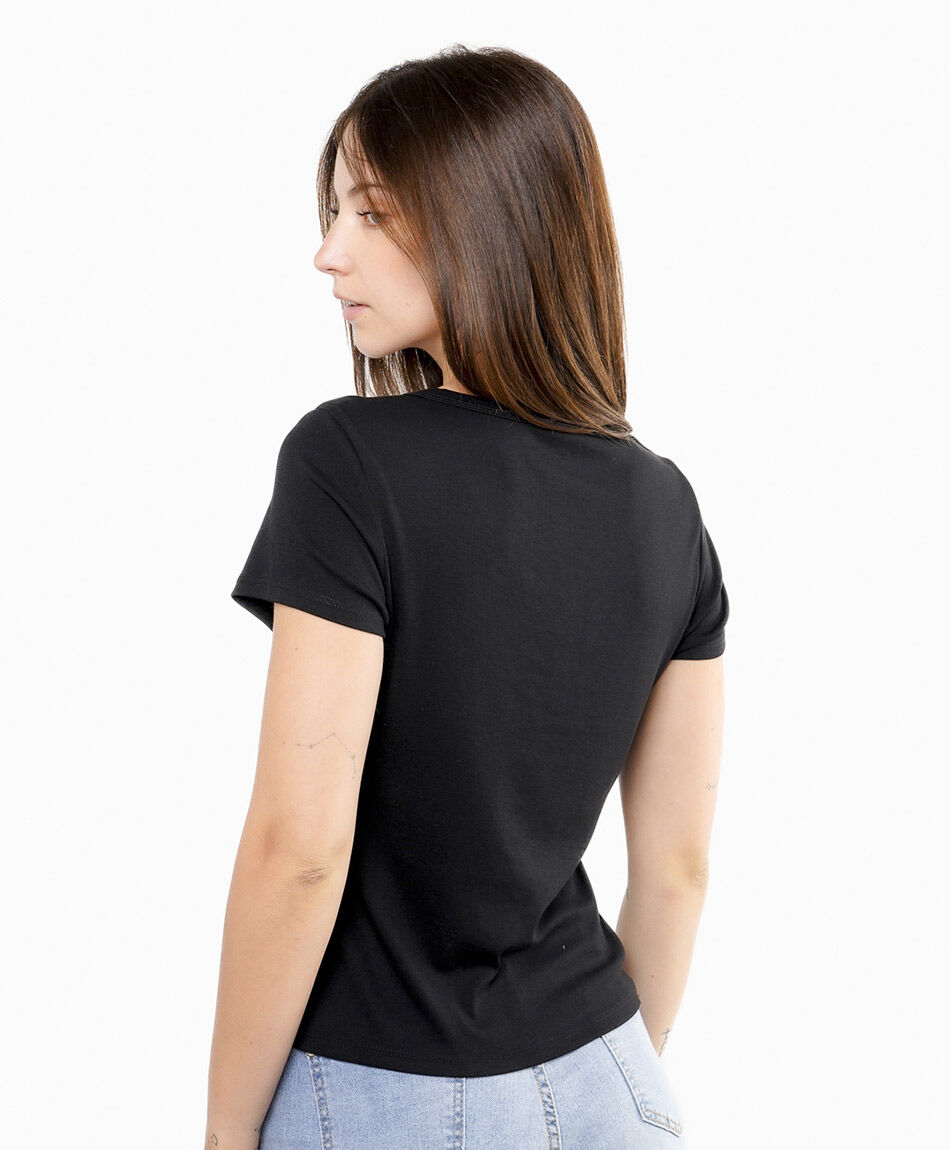 Polera mujer cuello abotonado black