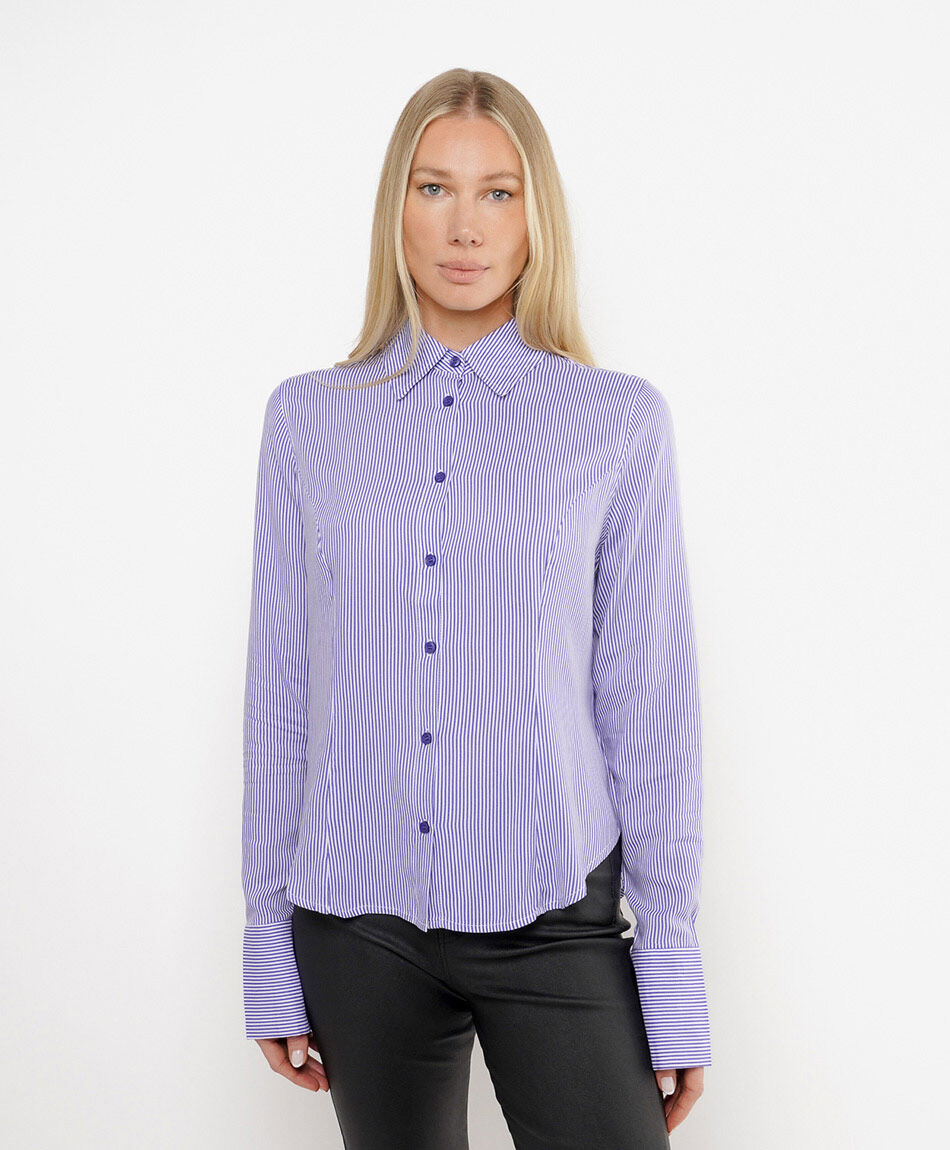 Blusa mujer listada entallada