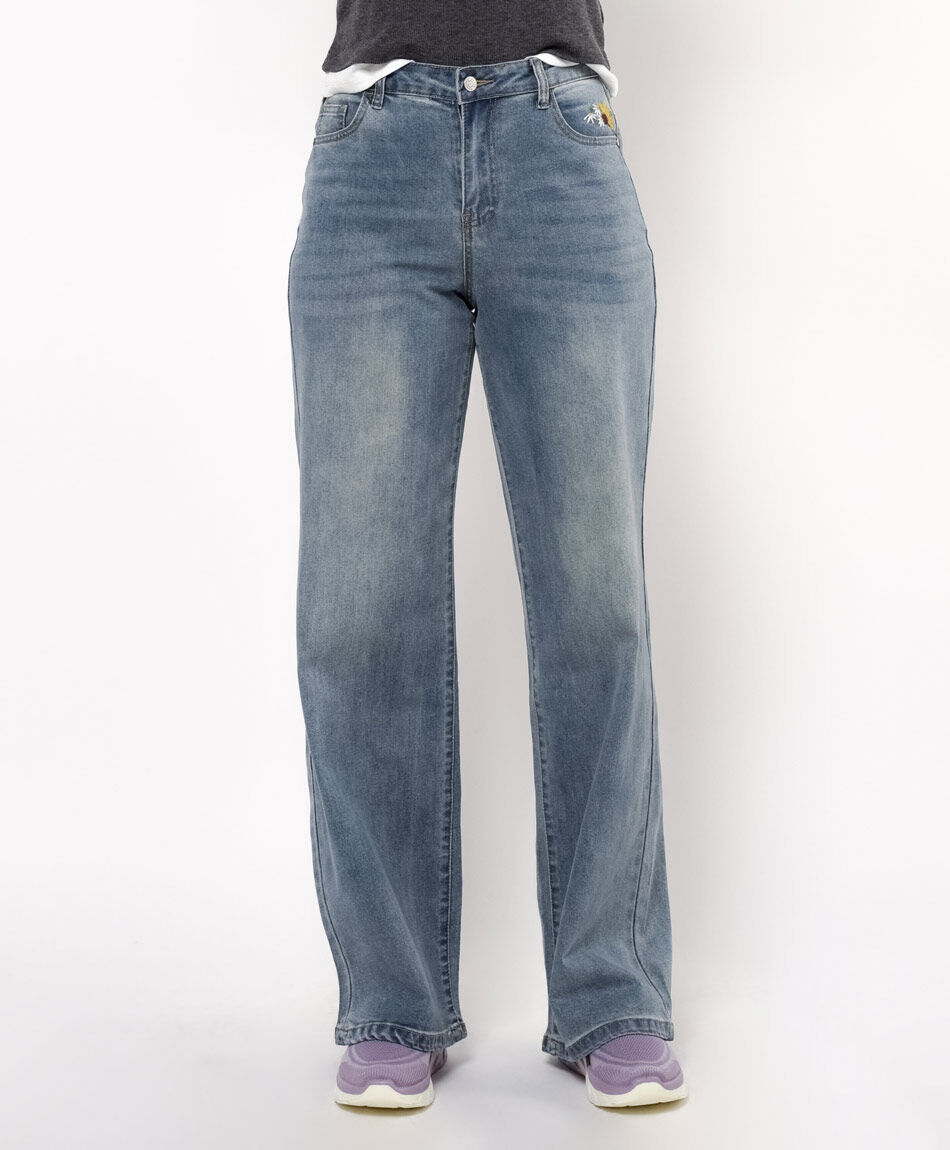 Jeans mujer bolsillo bordado