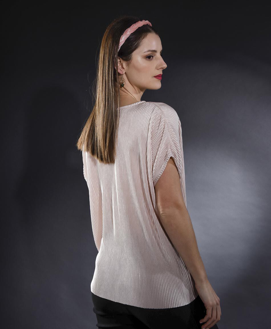 Polera manga corta cuello redondo