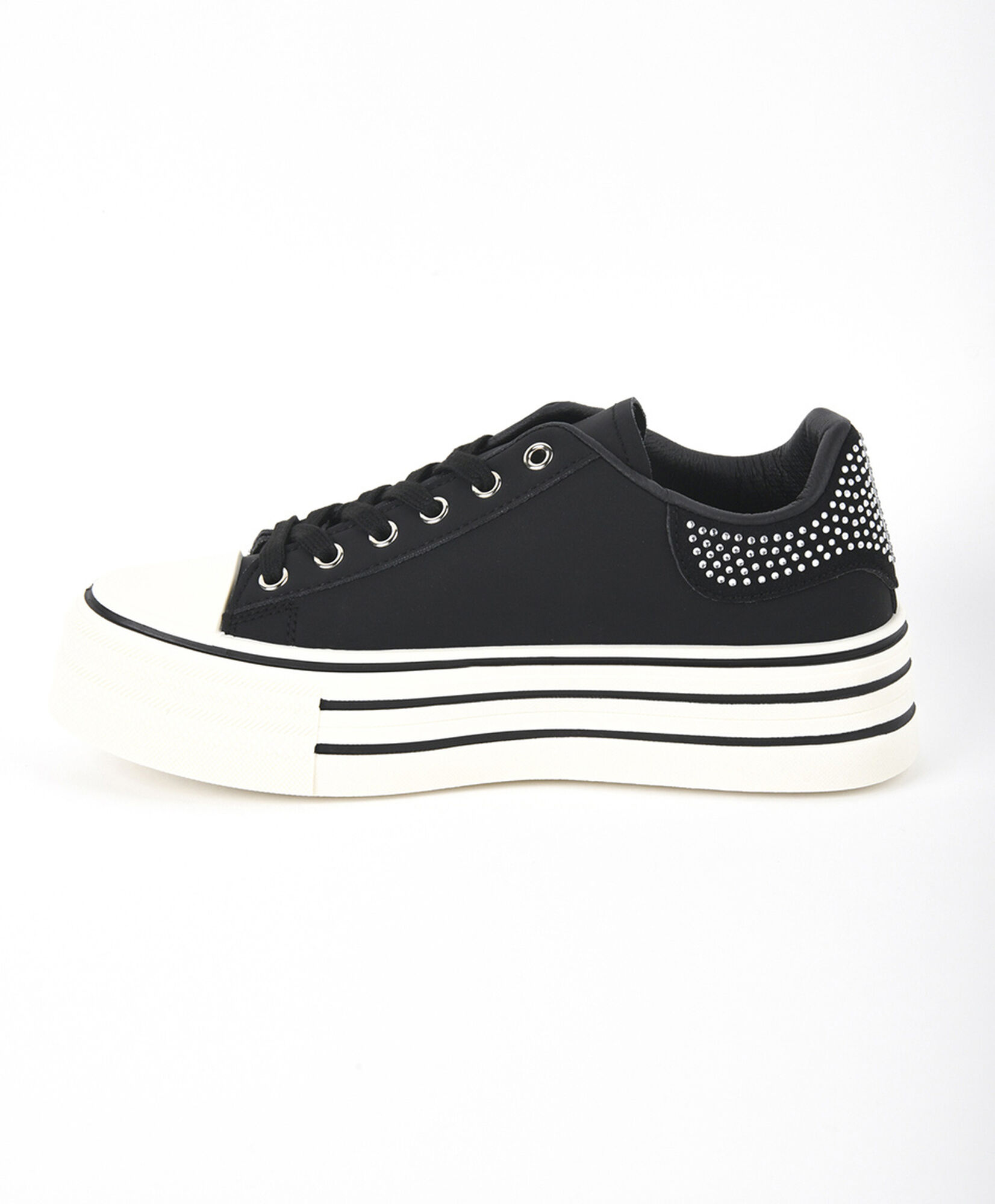 Zapatilla mujer tachas Zapatilla mujer tachas