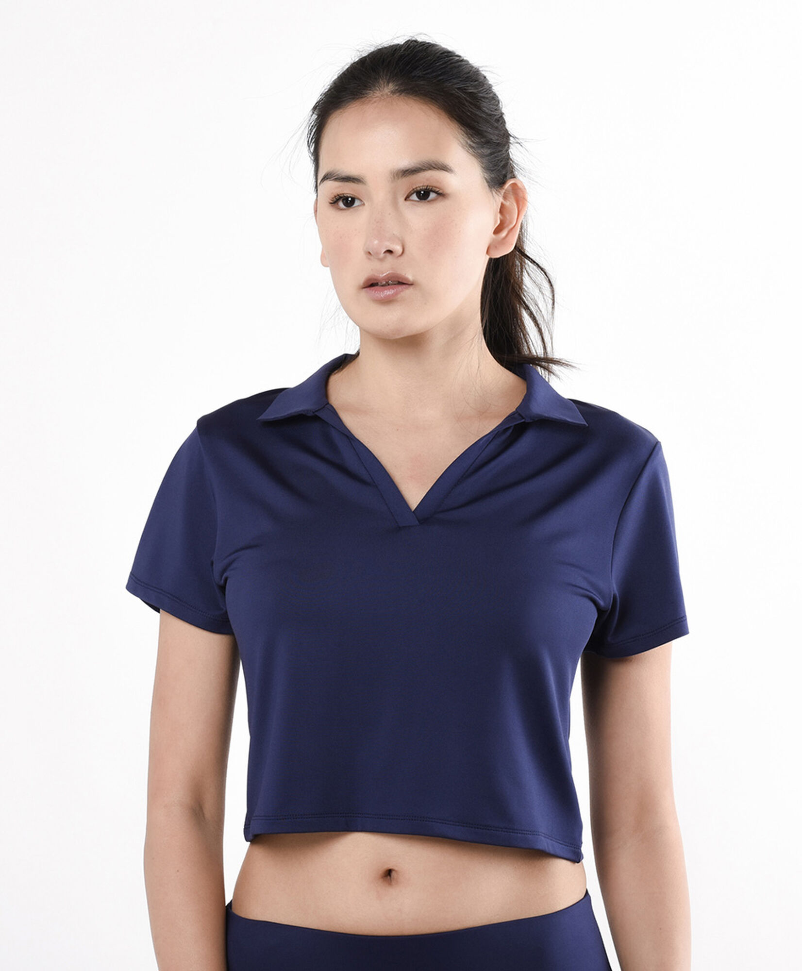 Polera deportiva mujer polo crop Polera deportiva mujer polo crop