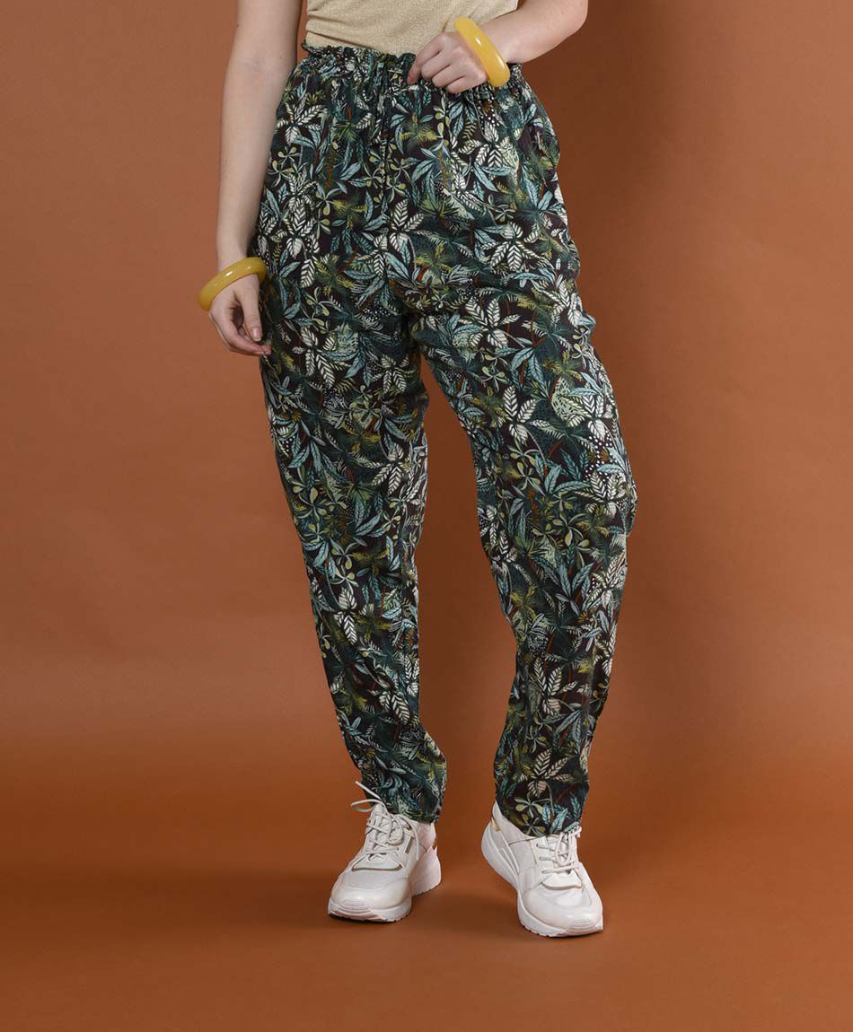 Pantal&oacute;n tiro alto estampado