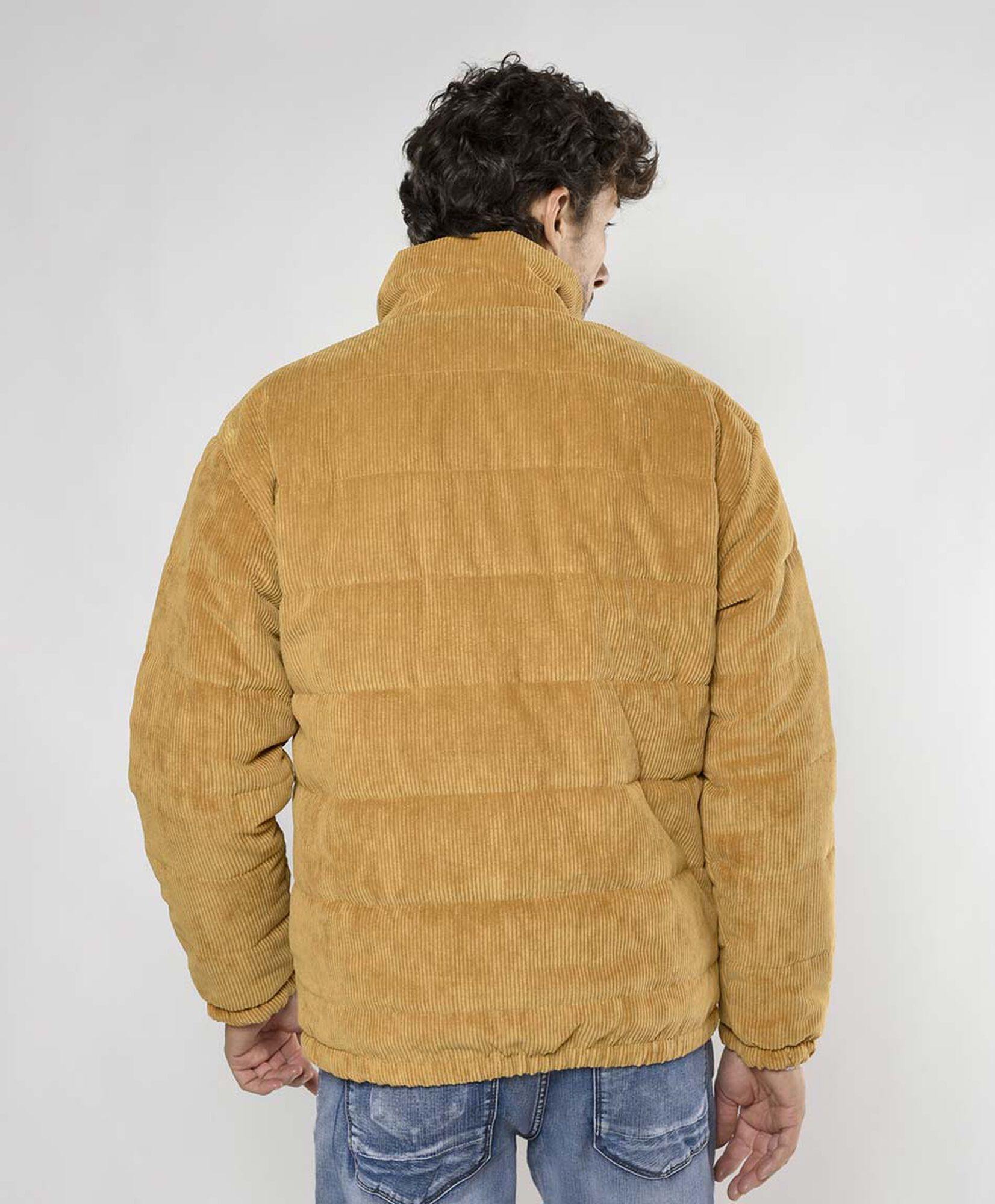 Chaqueta hombre corderoy acolchada Chaqueta hombre corderoy acolchada