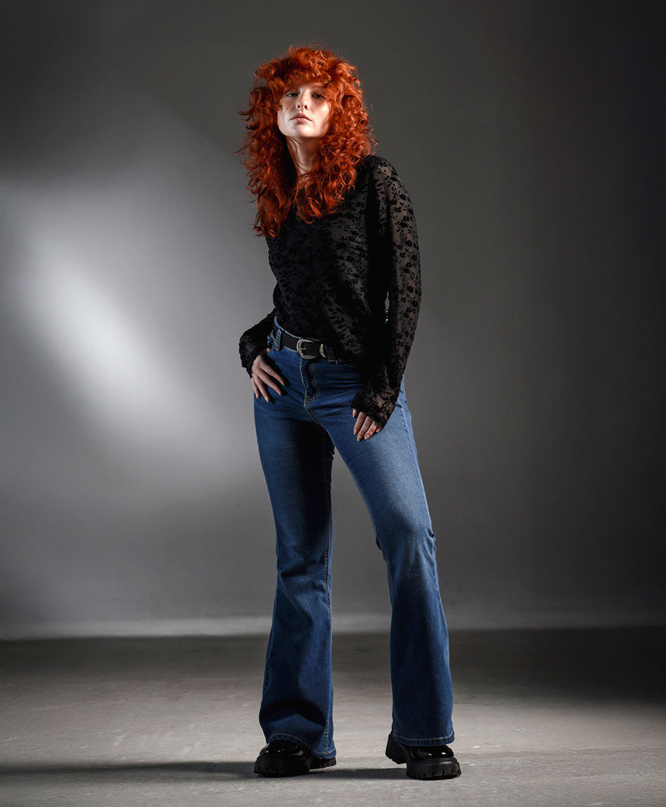 Jeans mujer flare brillos bolsillo