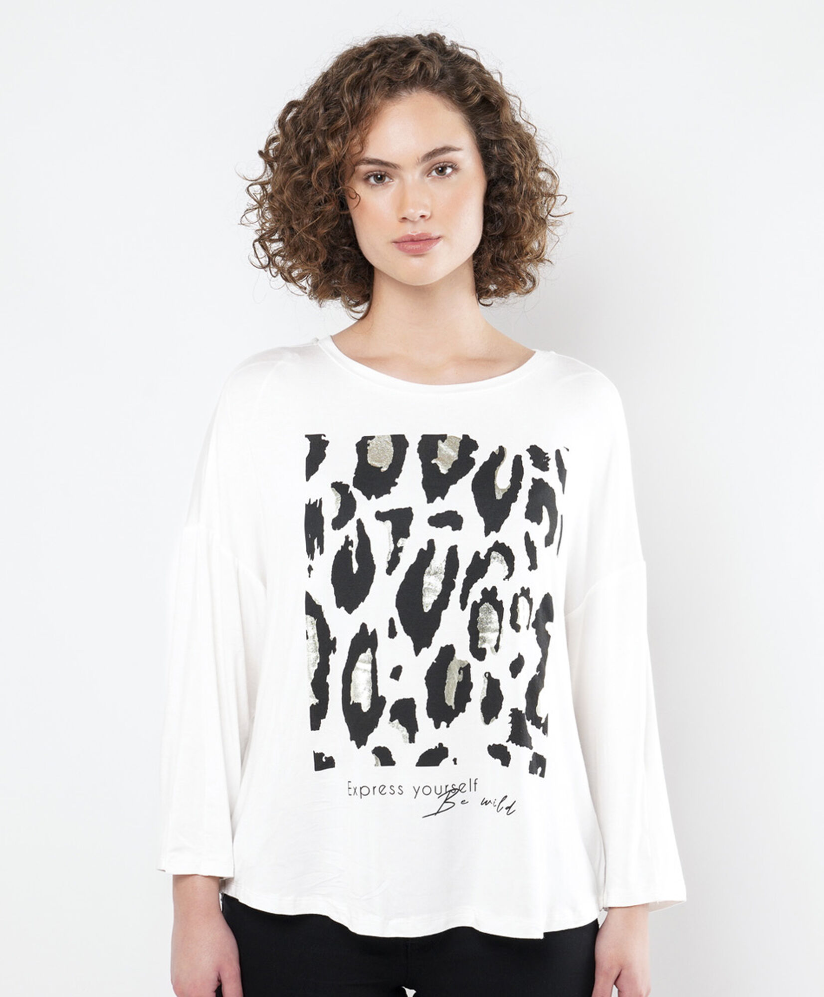 Polera mujer animal print plata Polera mujer animal print plata