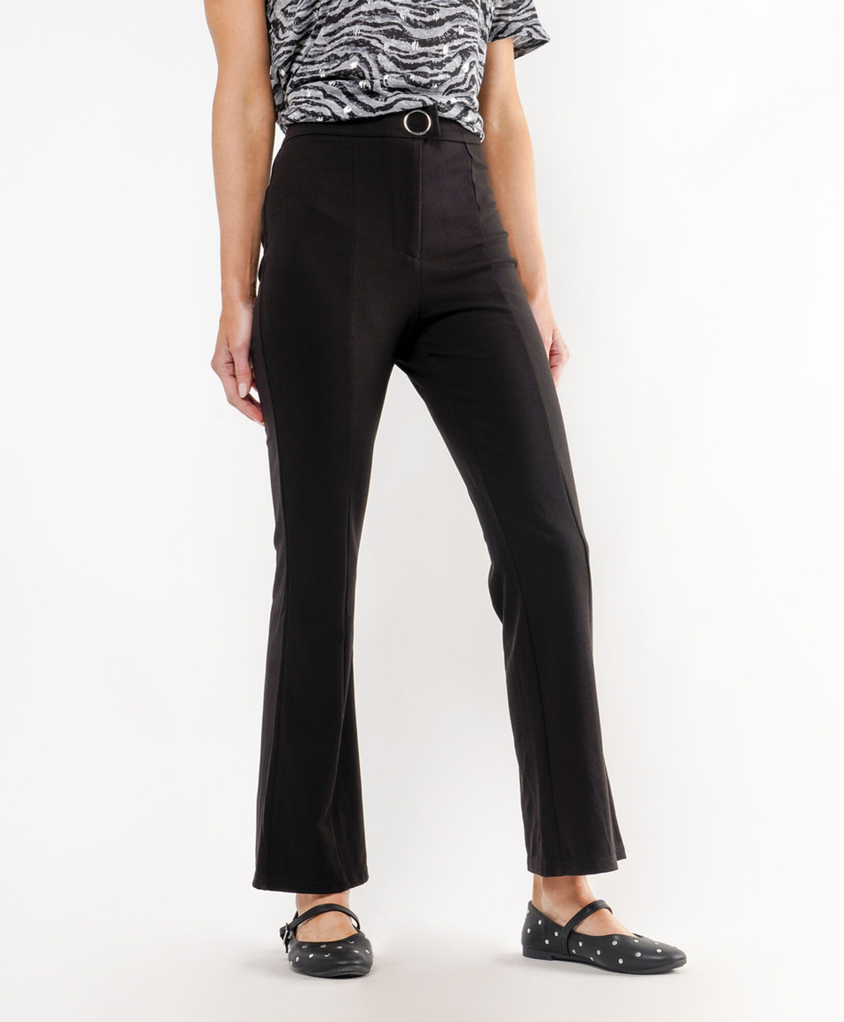 Pantalón mujer botón hebilla flare Pantalón mujer botón hebilla flare