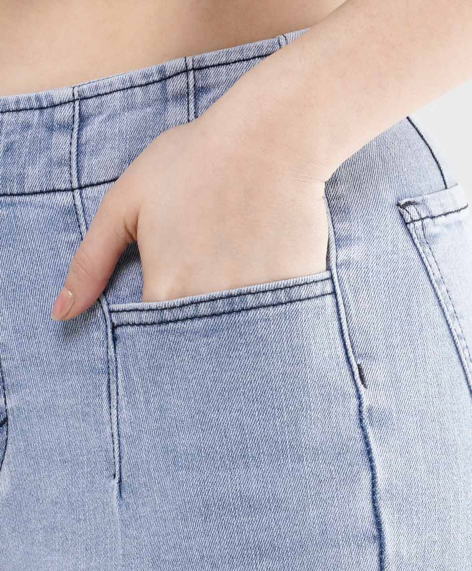 Jeans mujer pinzas delanteras flare Jeans mujer pinzas delanteras flare