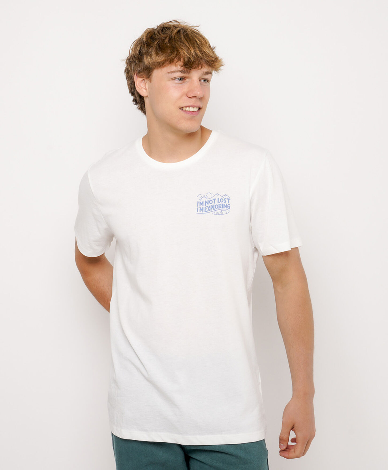 Polera hombre doble estampado adventure Polera hombre doble estampado adventure