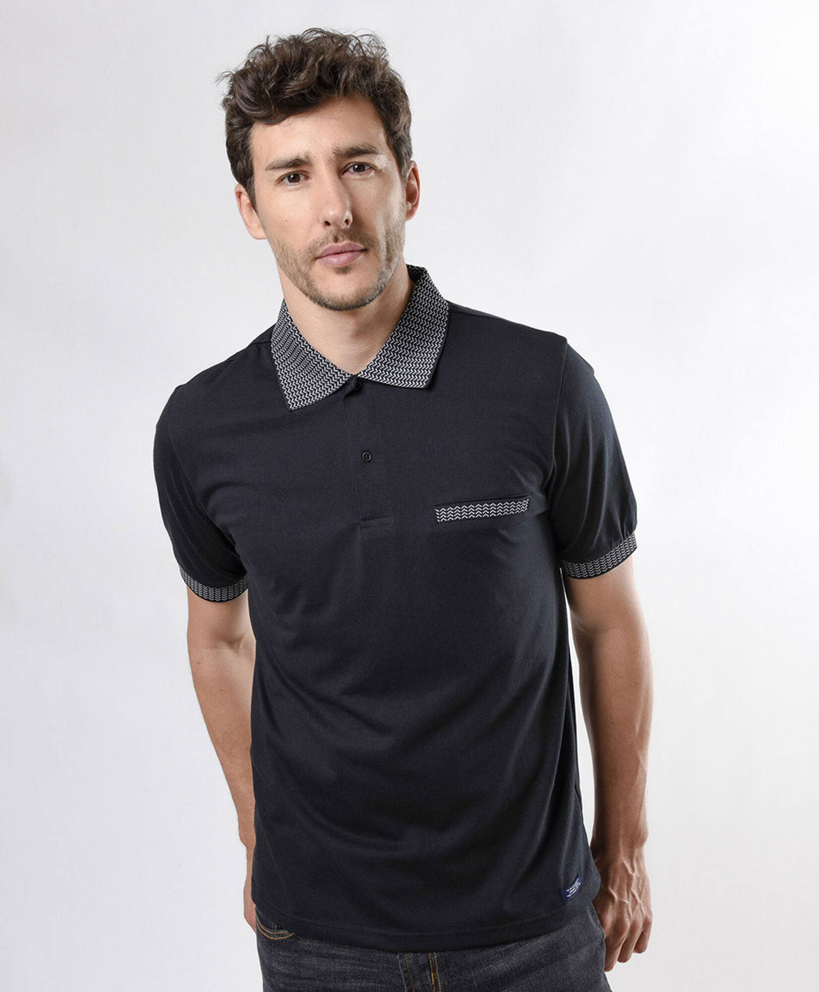 Polera hombre bolsillo falso cuello piqué Polera hombre bolsillo falso cuello piqué