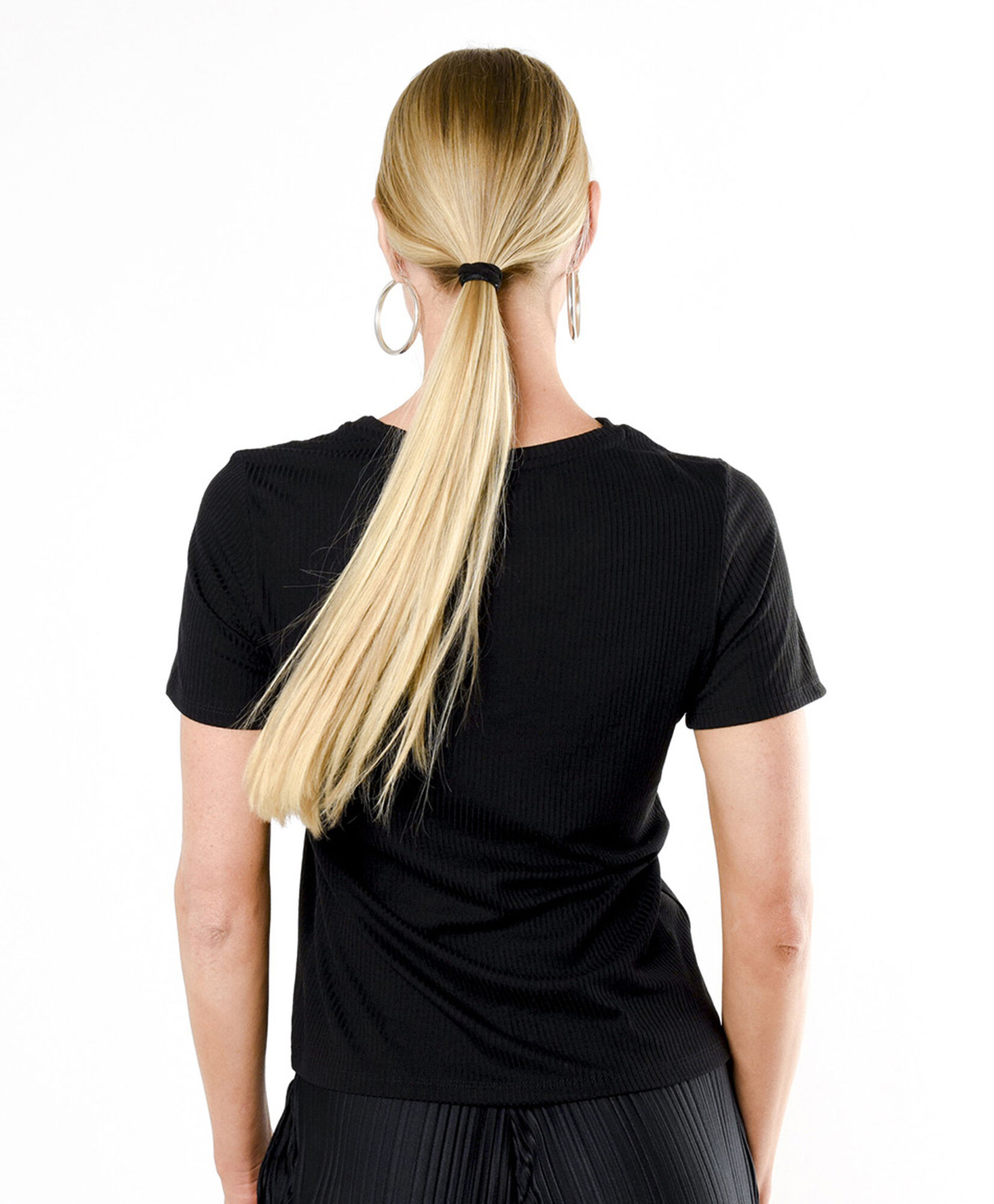Polera mujer cut out acanalada Polera mujer cut out acanalada