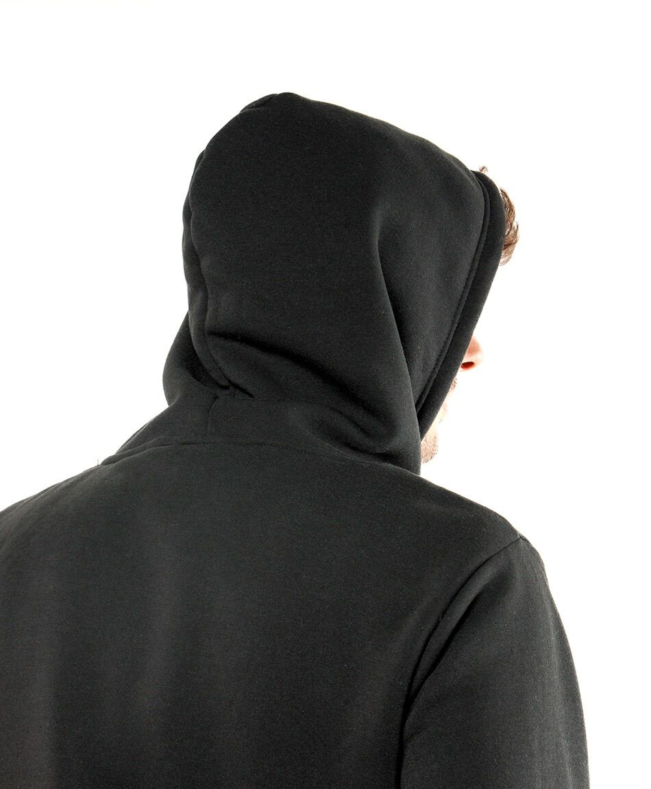 Poler&oacute;n deportivo hombre liso negro