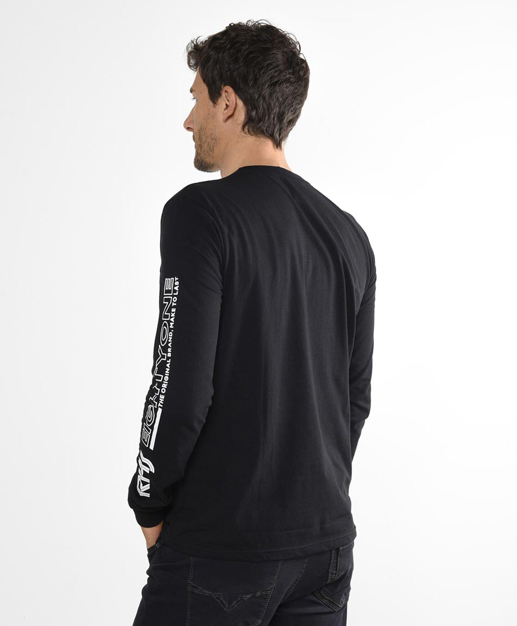Polera manga larga cuello redondo Polera manga larga cuello redondo
