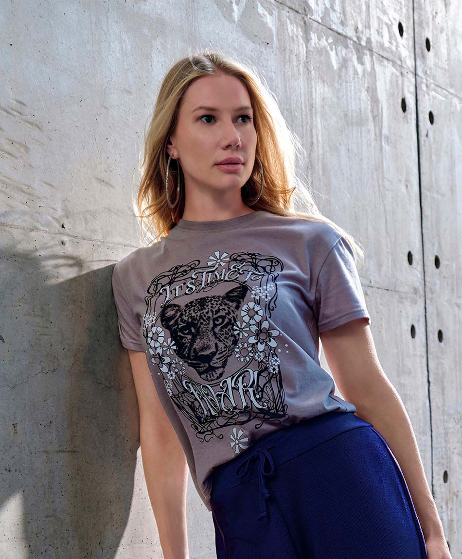 Polera mujer estampado jaguar