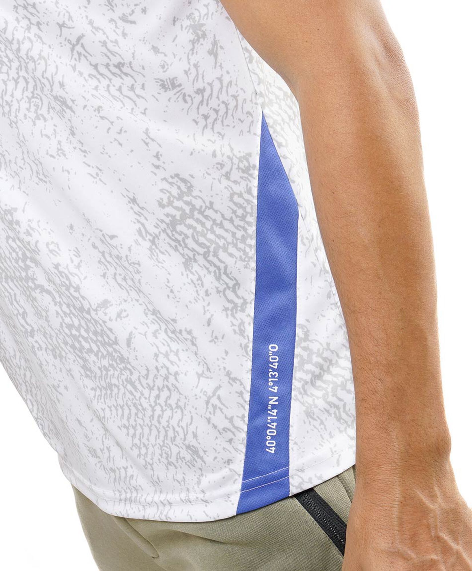 Polera deportiva hombre print blanca Polera deportiva hombre print blanca
