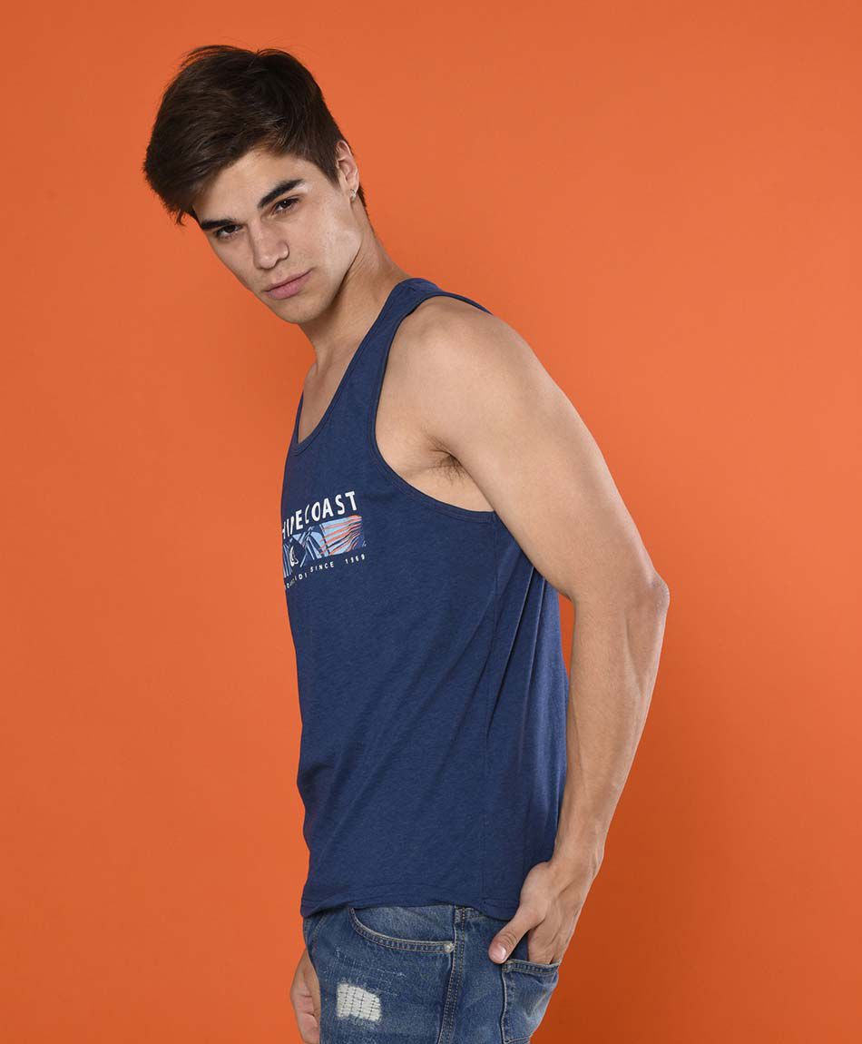 Polera sin mangas cuello redondo