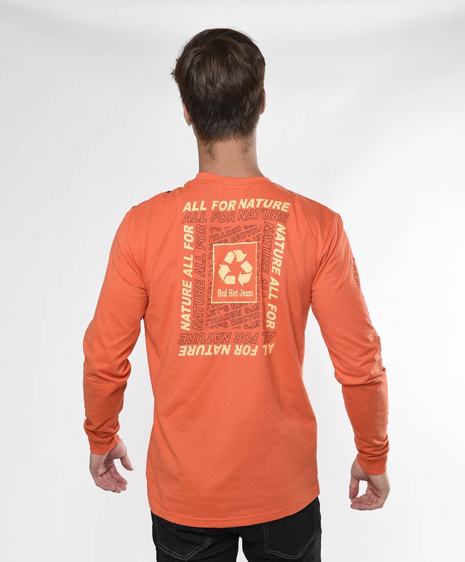 Polera hombre estampada doble