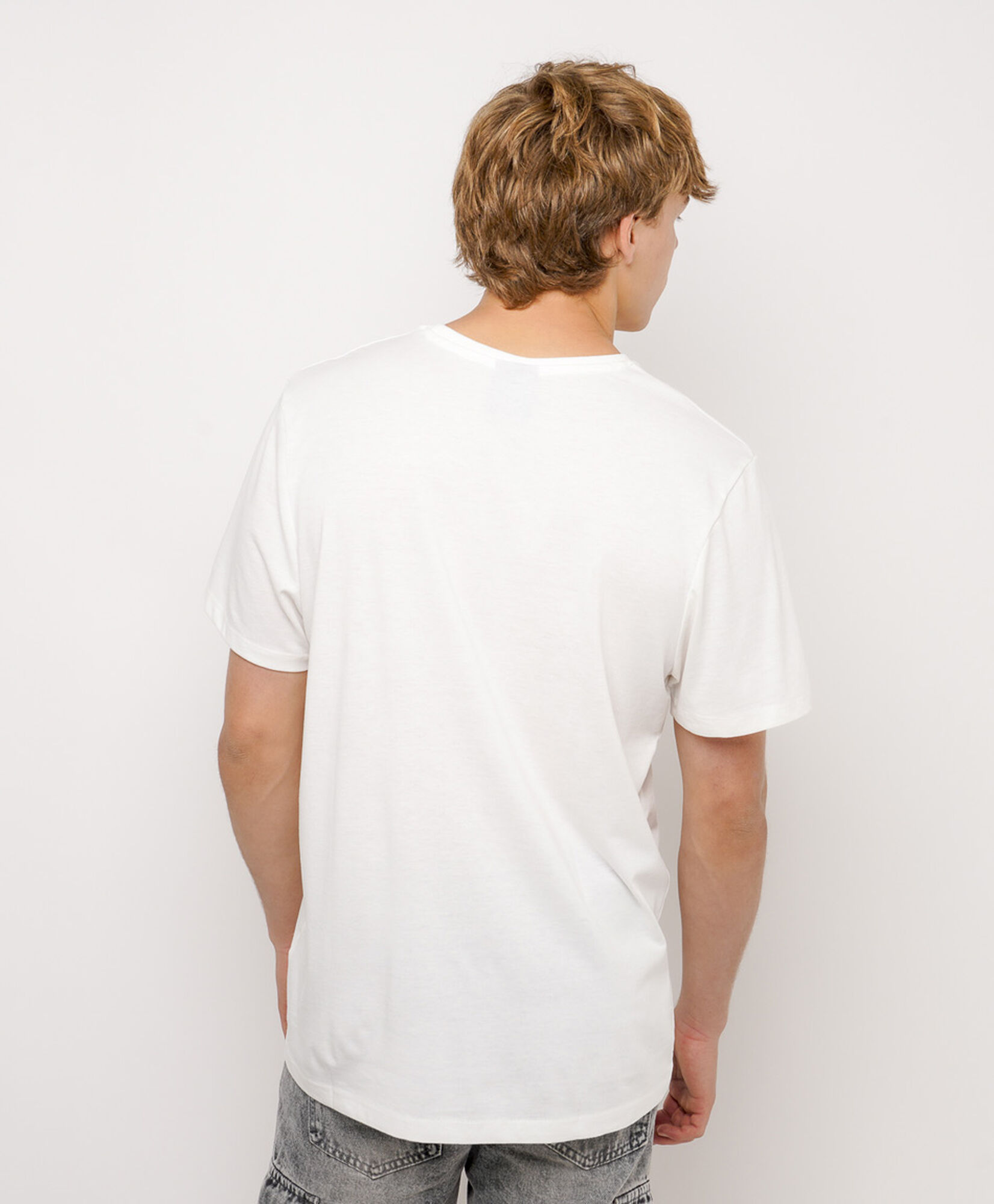 Polera hombre think Polera hombre think