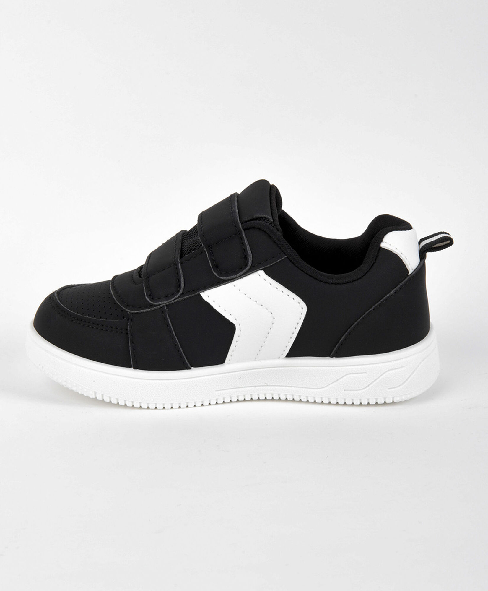 Zapatilla niño (26 a 31) flecha Zapatilla niño (26 a 31) flecha