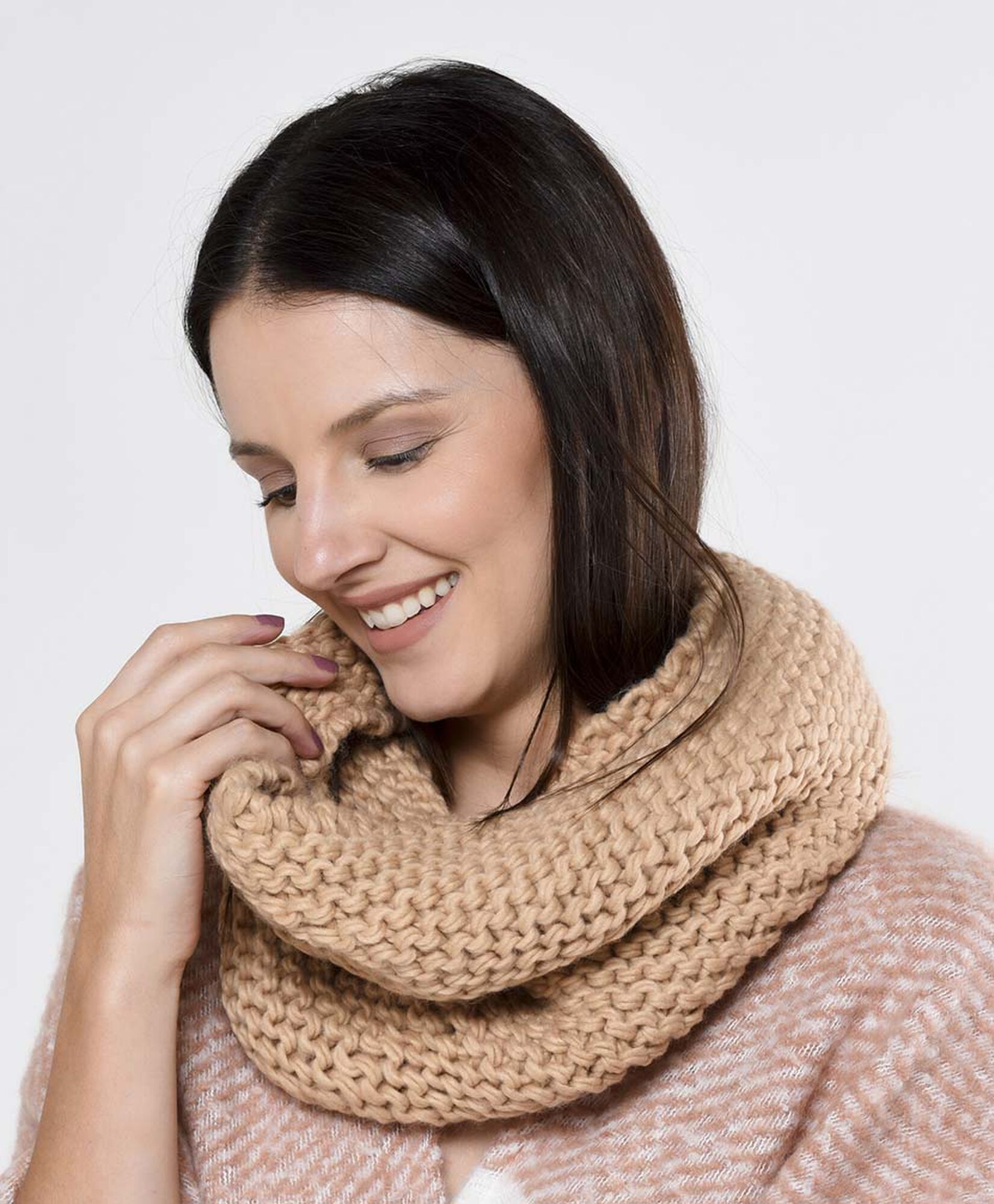 Bufanda mujer tejido en cadenas Bufanda mujer tejido en cadenas