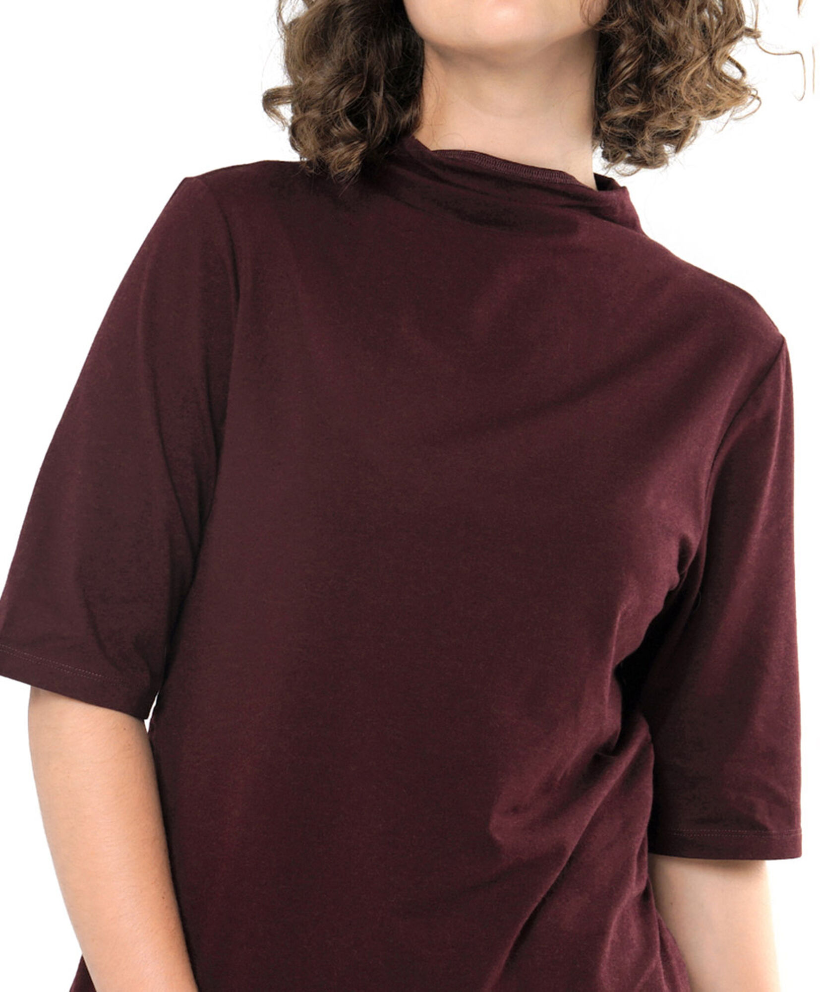 Polera mujer cuello medio lisa Polera mujer cuello medio lisa