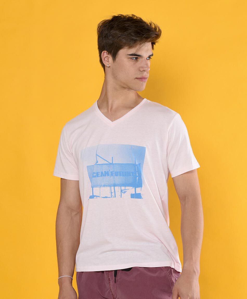 Polera manga corta cuello en v