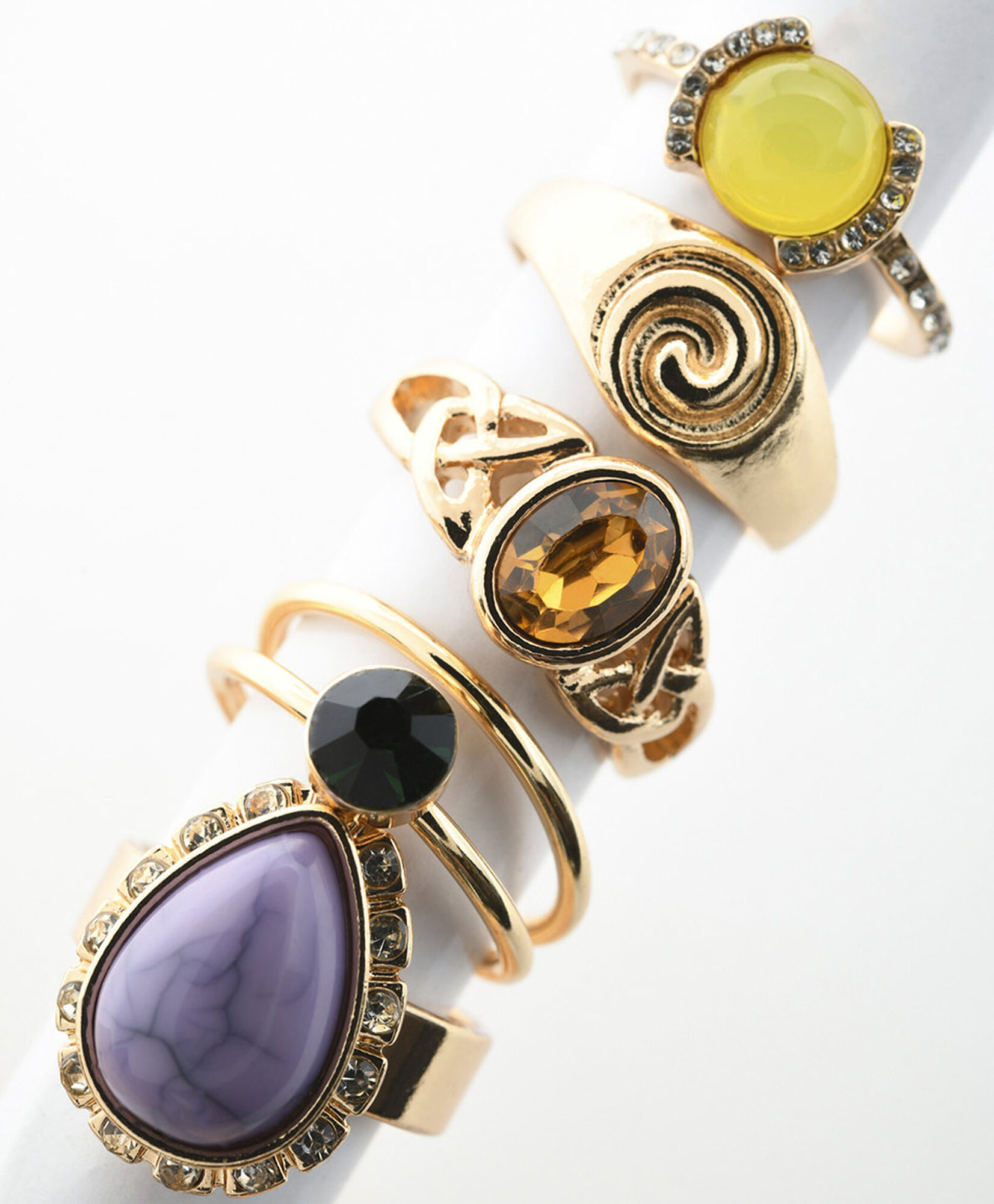 Set 5 anillos mujer dorados Set 5 anillos mujer dorados