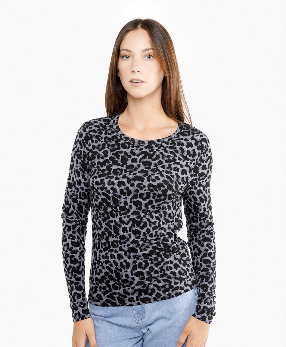 Polera mujer cuello redondo animal print gris