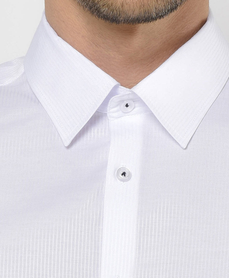 Camisa hombre cl&aacute;sica l&iacute;neas