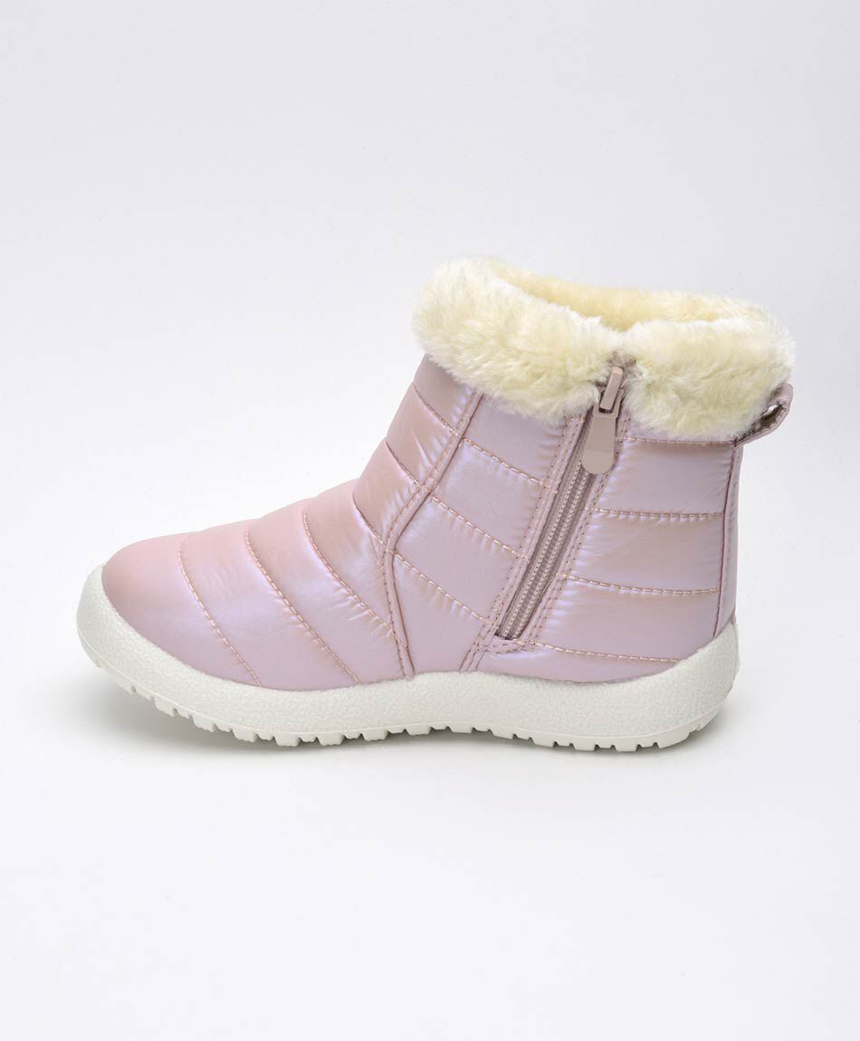 Bota infantil pelitos y costuras