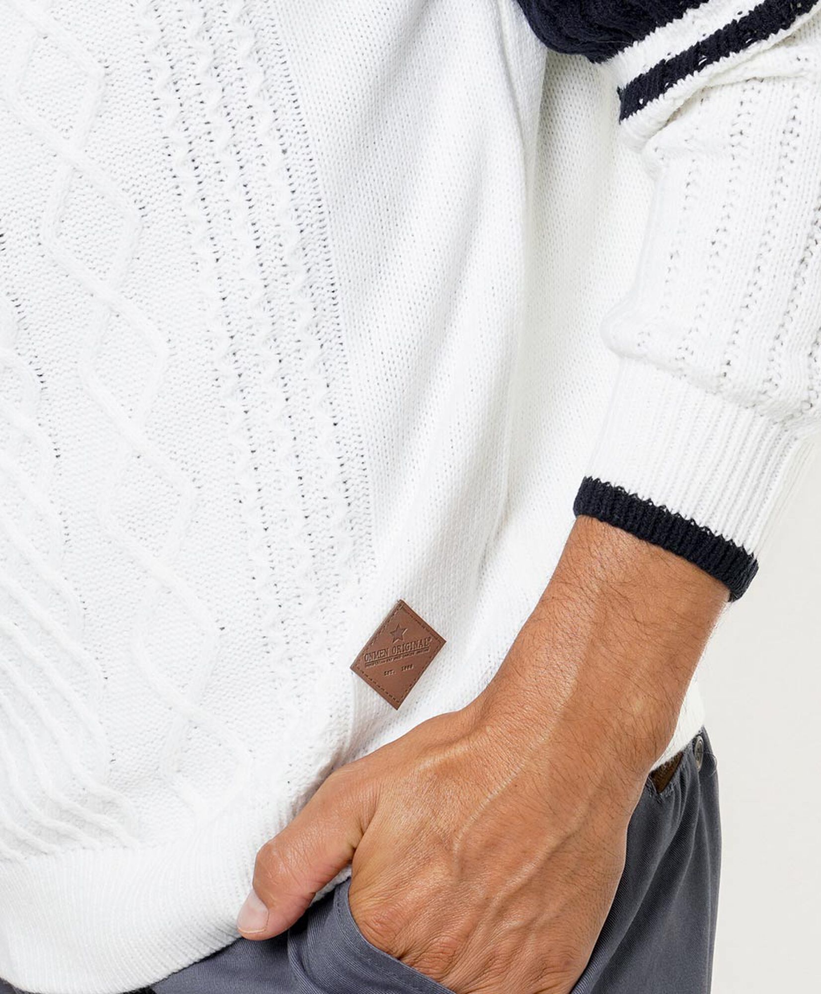 Sweater hombre beatle bicolor Sweater hombre beatle bicolor