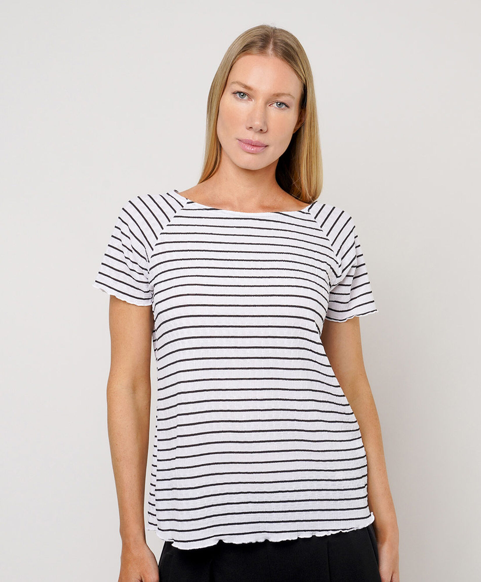 Polera mujer líneas delgadas Polera mujer líneas delgadas