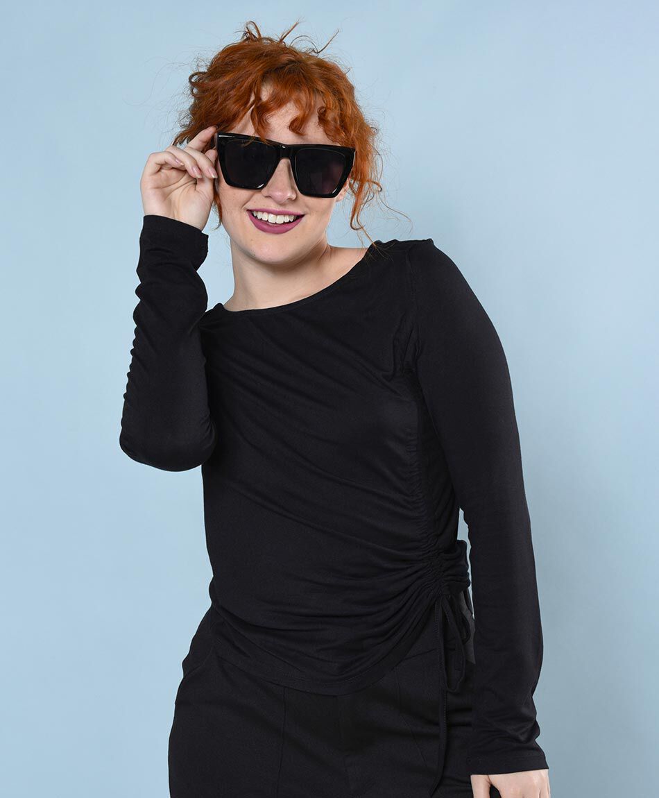 Polera manga larga cuello redondo