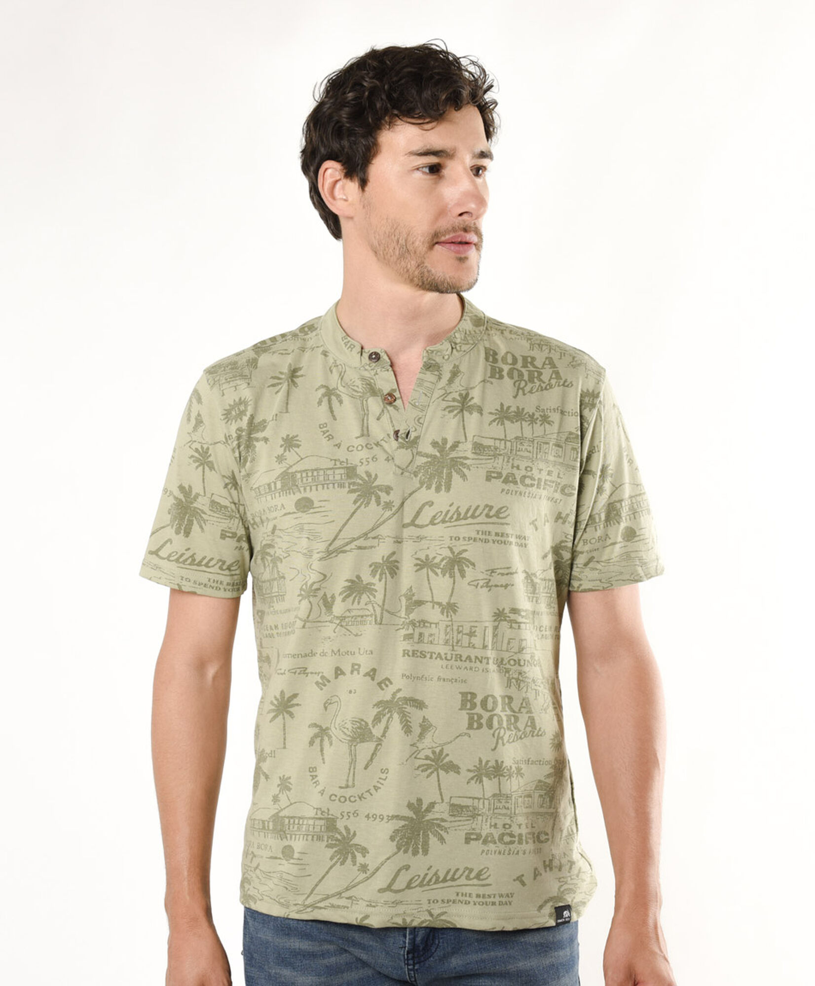 Polera hombre estampado tropical Polera hombre estampado tropical