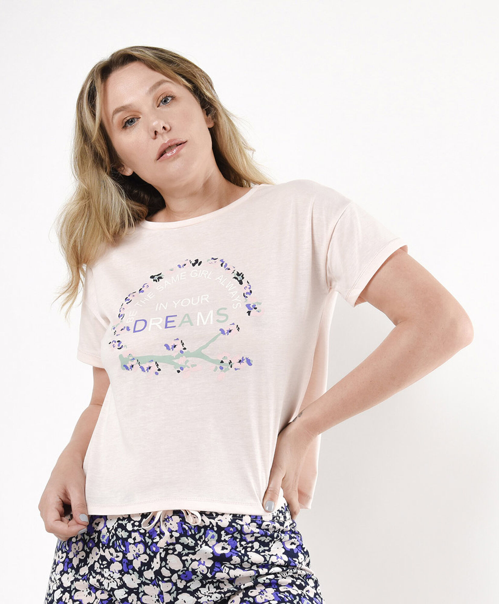 Pijama mujer capri floreado Pijama mujer capri floreado