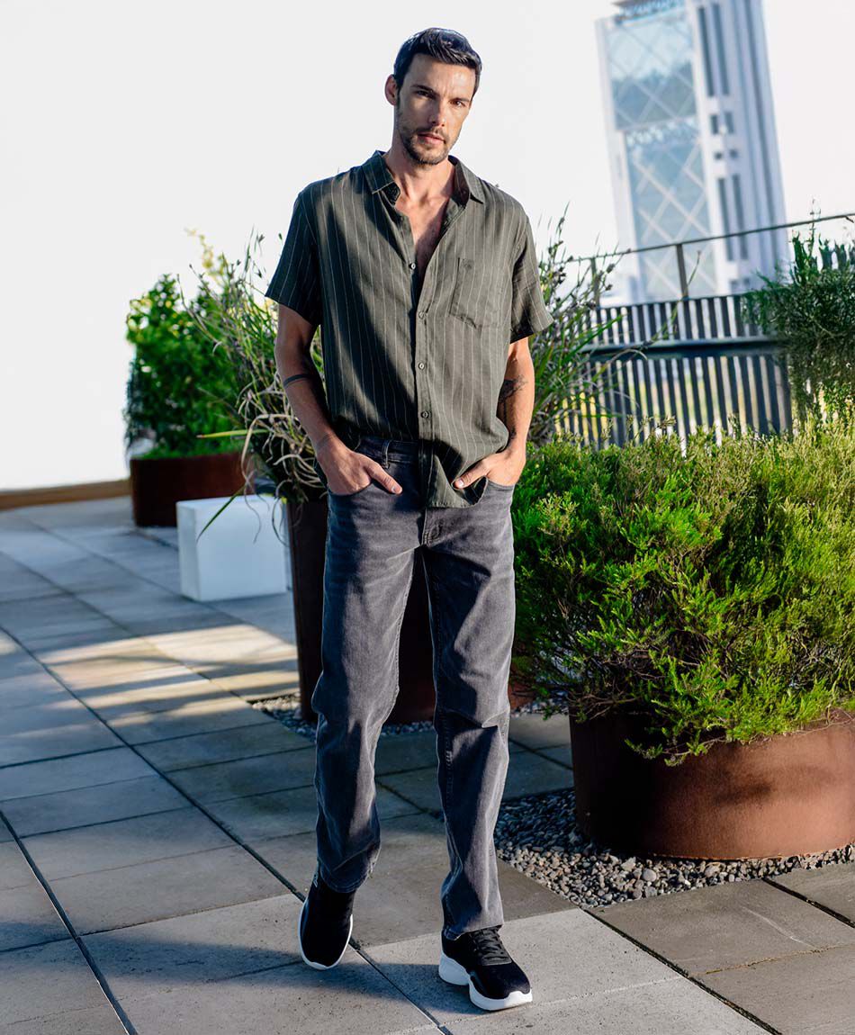 Jeans hombre gris casual