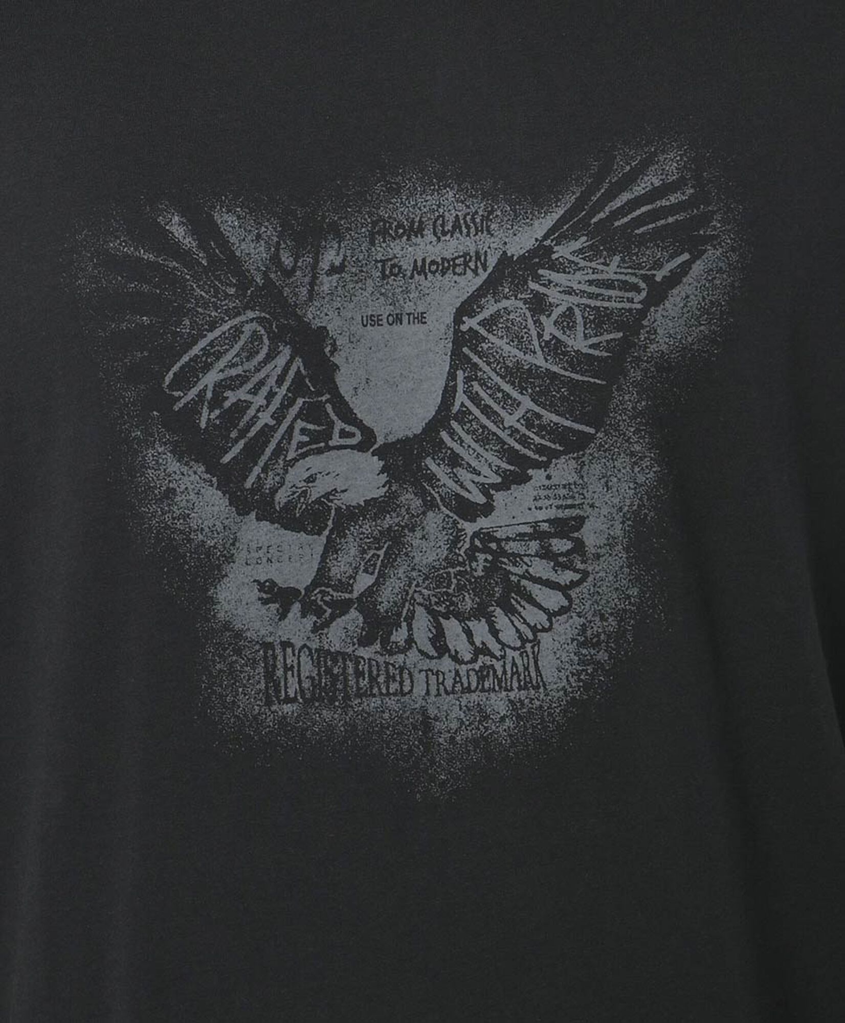 Polera hombre estampado águila Polera hombre estampado águila