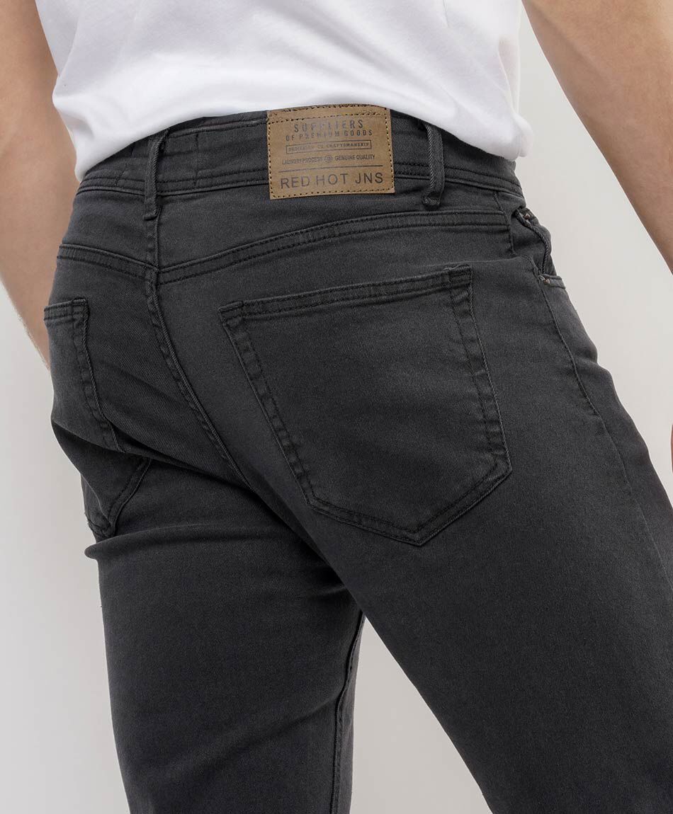 Jeans hombre cl&aacute;sico slim fit