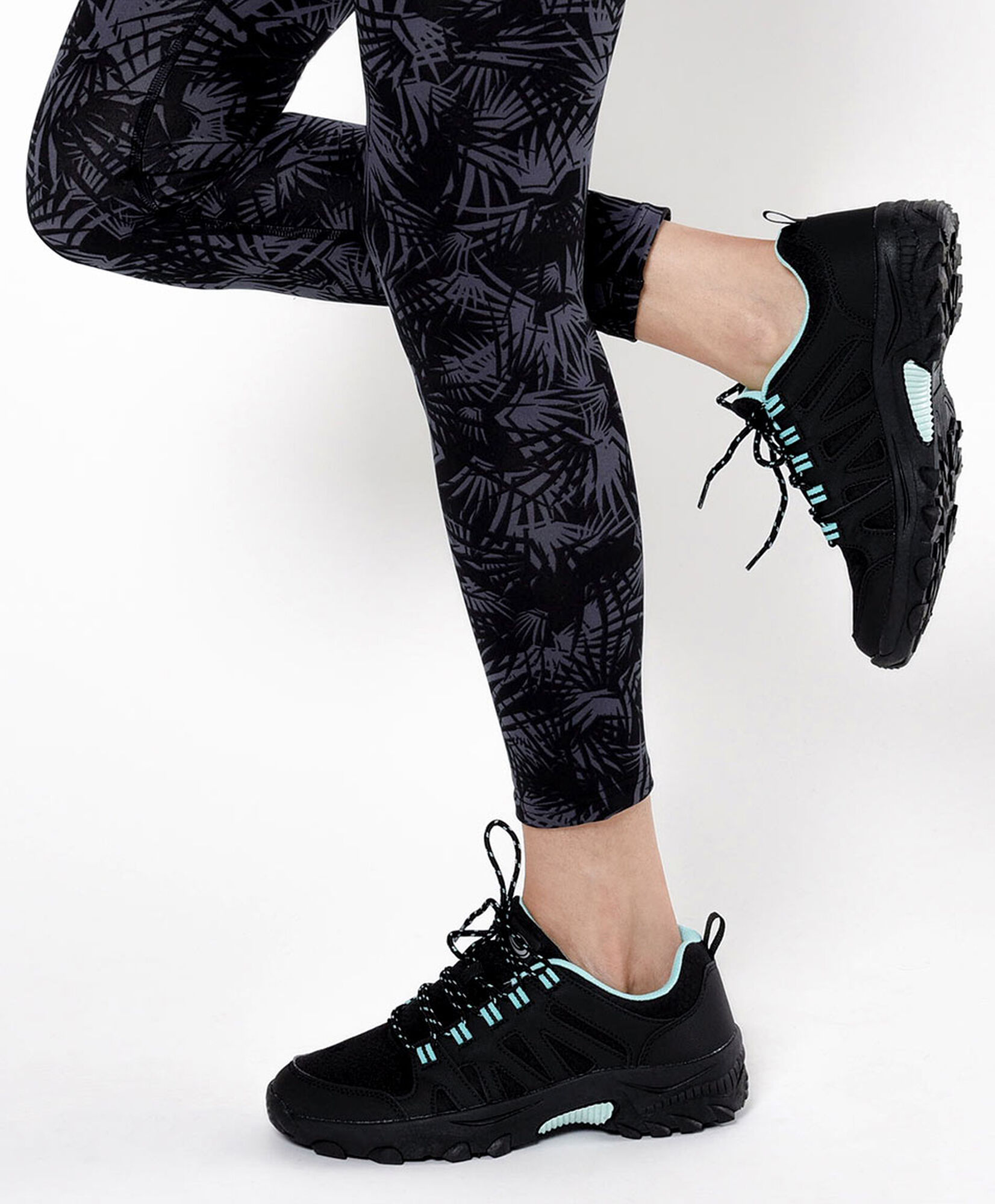 Zapatilla mujer outdoor Zapatilla mujer outdoor