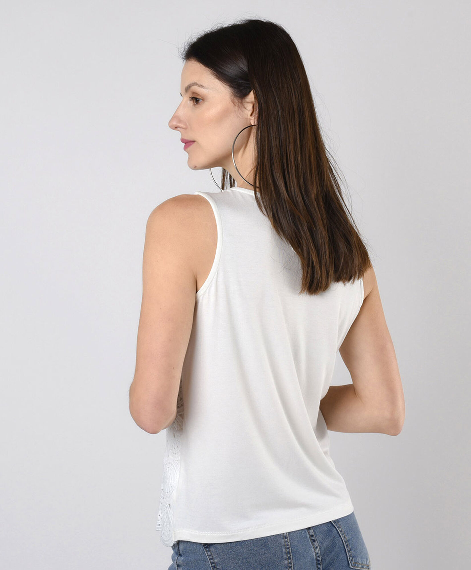 Blusa mujer estilo crochet redondos Blusa mujer estilo crochet redondos