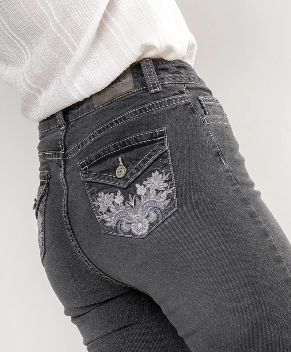 Jeans mujer flare  bordado doble