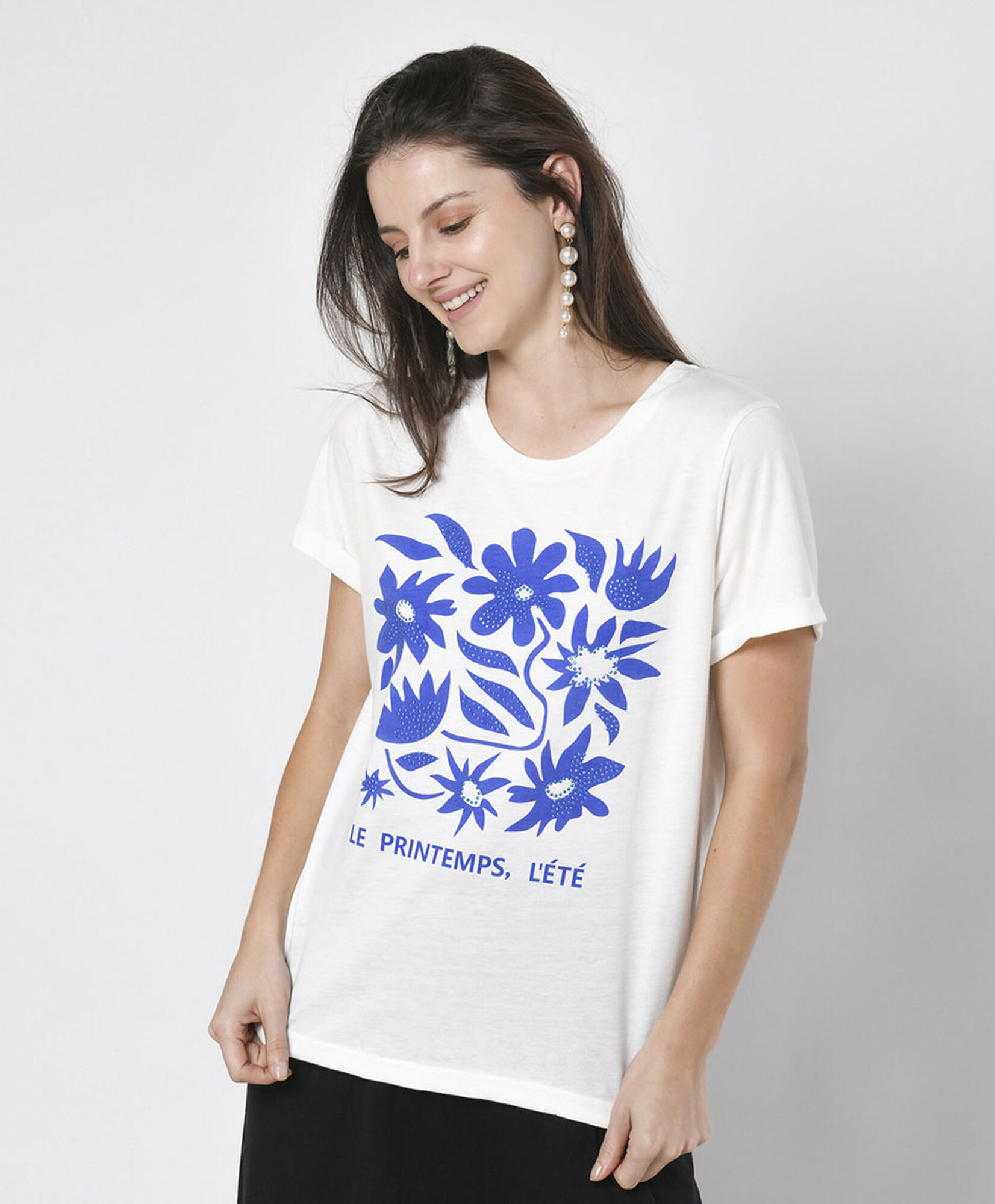 Polera mujer flores y tachas Polera mujer flores y tachas